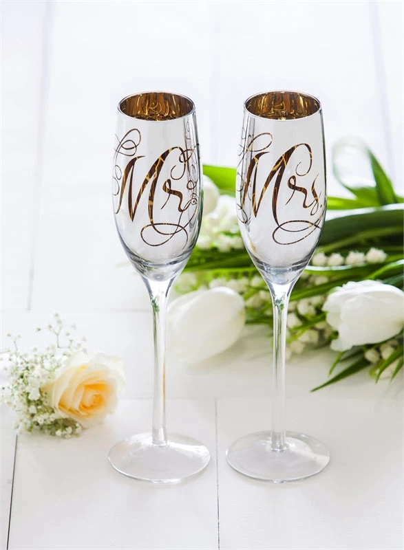 Mr & Mrs Champagne Flutes In Silver Metallic Set Of 2 - Image 2